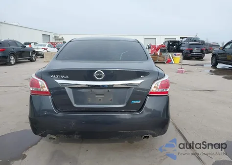 2013 Nissan Altima 2.5 S z USA, uszkodzony, nr VIN 1N4AL3AP2DC278482